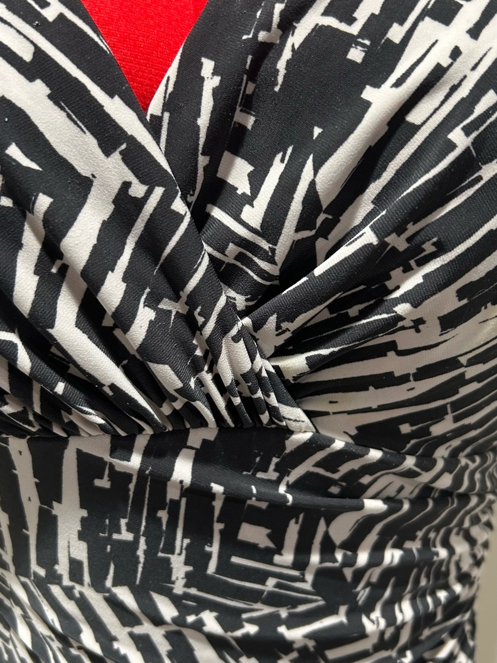 connected apparel Grey and White Abstract Wrap-Effect Midi Dress - Picture 4 of 14